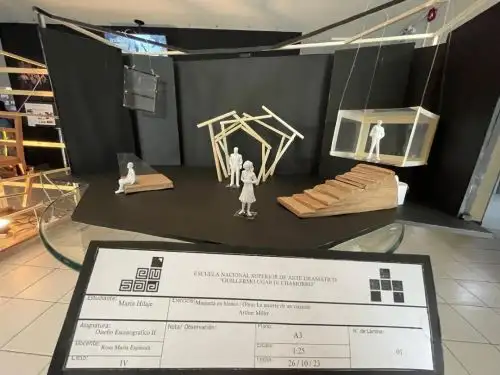 Presentan exhibición de trabajos de diseño escenográfico de alumnos de la Ensad.