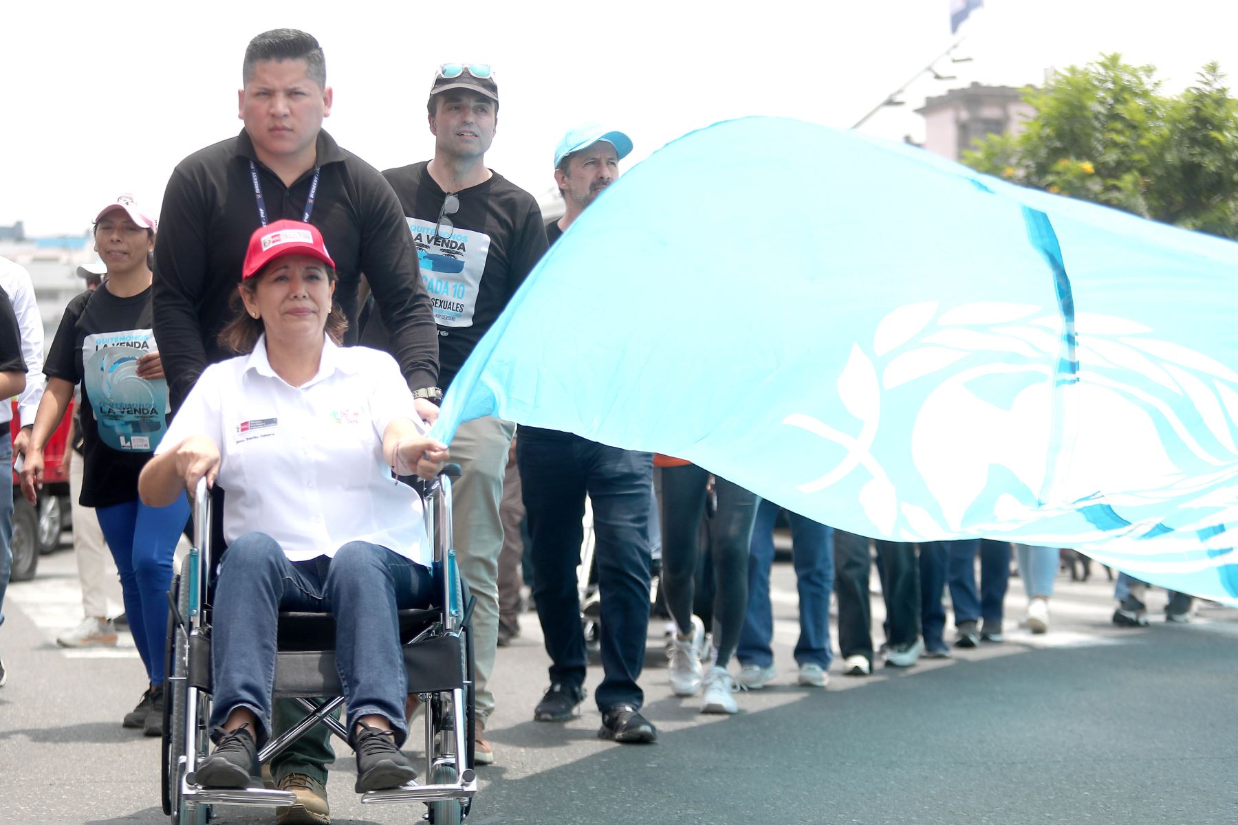 En la movilización participó la ministra de la Mujer, Nancy Tolentino. Foto: ANDINA/Ricardo Cuba
