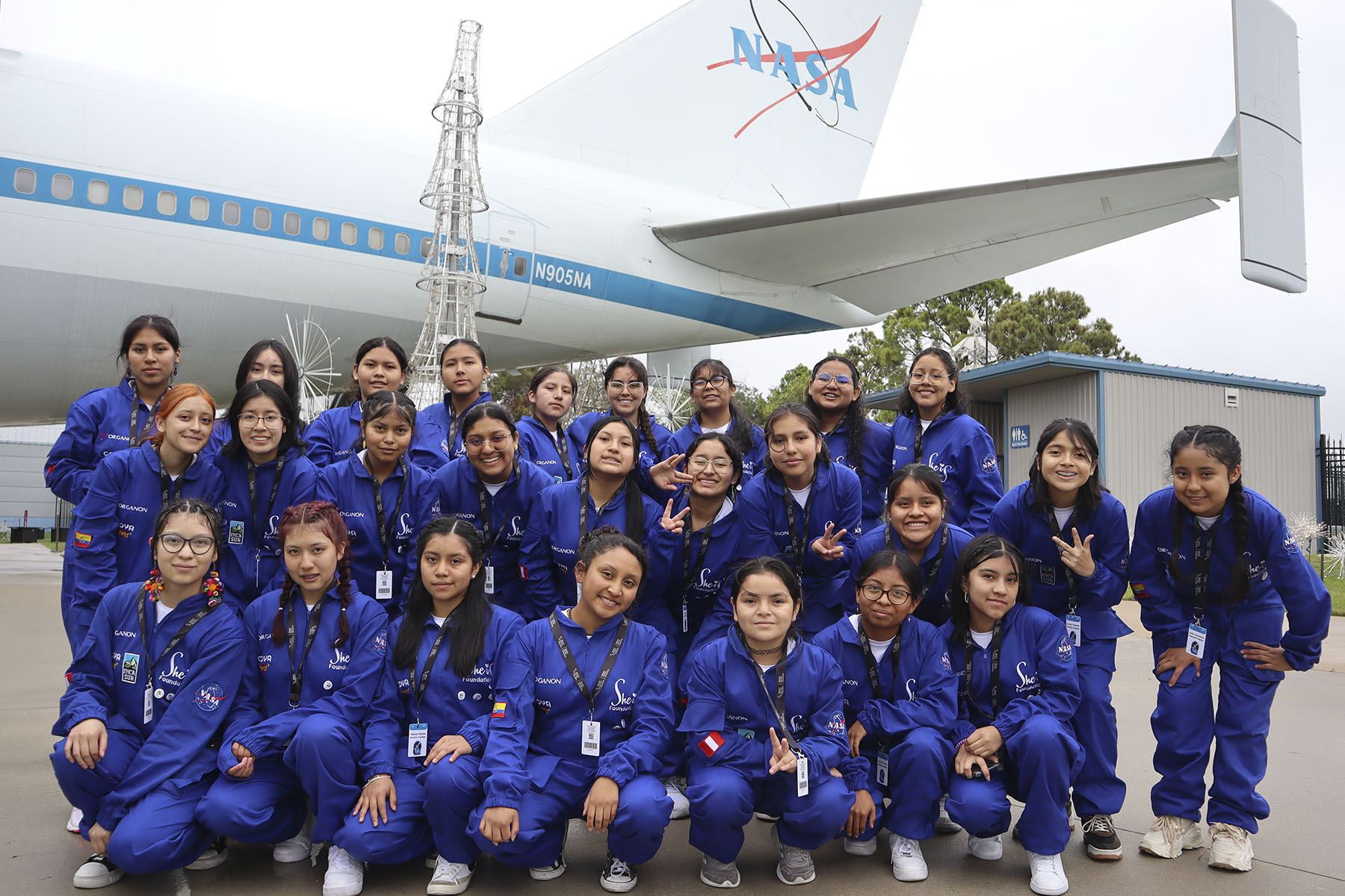 En noviembre, 12 escolares peruanas viajaron al Centro Espacial Houston de la NASA donde fueron parte de un programa educativo en ciencia y tecnología.