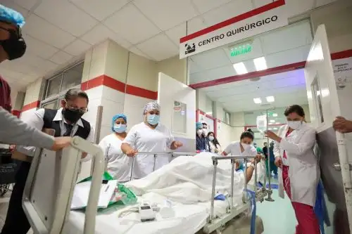 Minsa: Heves es el primer hospital en Perú en realizar operaciones nocturnas. Foto: ANDINA/difusión.