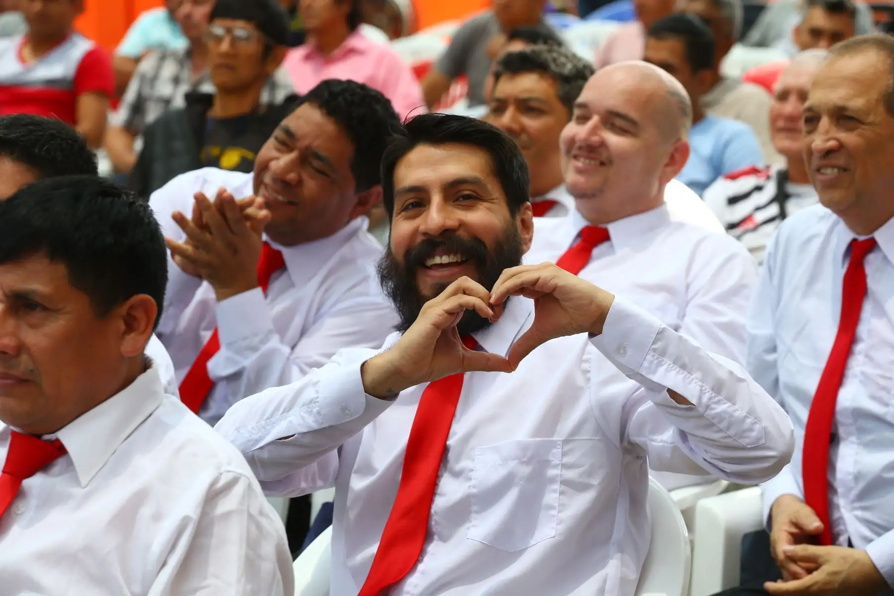El Instituto Nacional Penitenciario, a través de la Dirección de Tratamiento Penitenciario promueve las actividades artísticas y culturales como herramienta educativa complementaria en el tratamiento penitenciario para coadyuvar al proceso de resocialización a través de la formación musical académica.
Foto: ANDINA/ Eddy Ramos