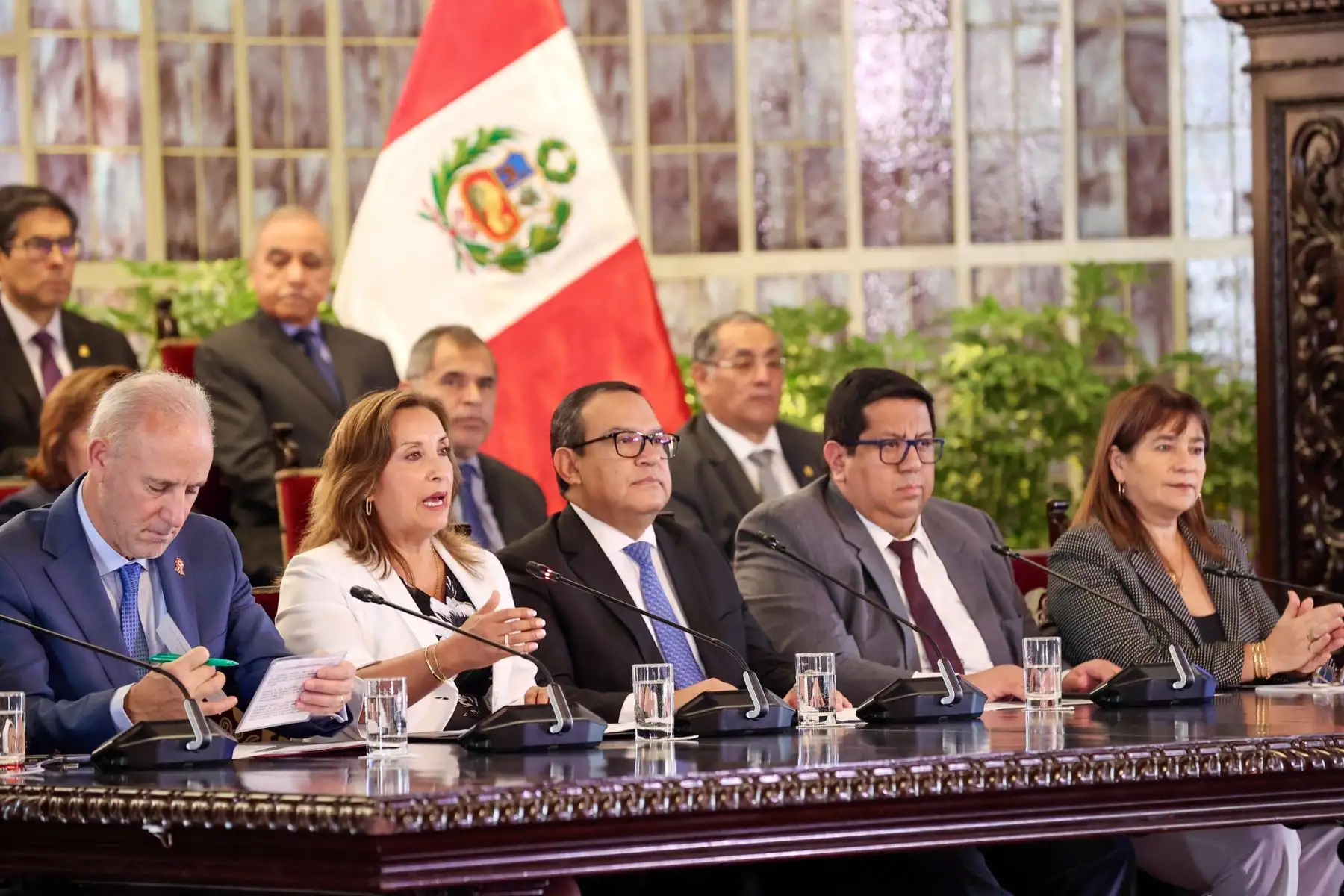 Desde Palacio de Gobierno, la presidenta de la República, Dina Boluarte, realizó el quinto balance de gestión de su Gobierno, junto a los miembros del Consejo de Ministros. Foto: ANDINA/Presidencia