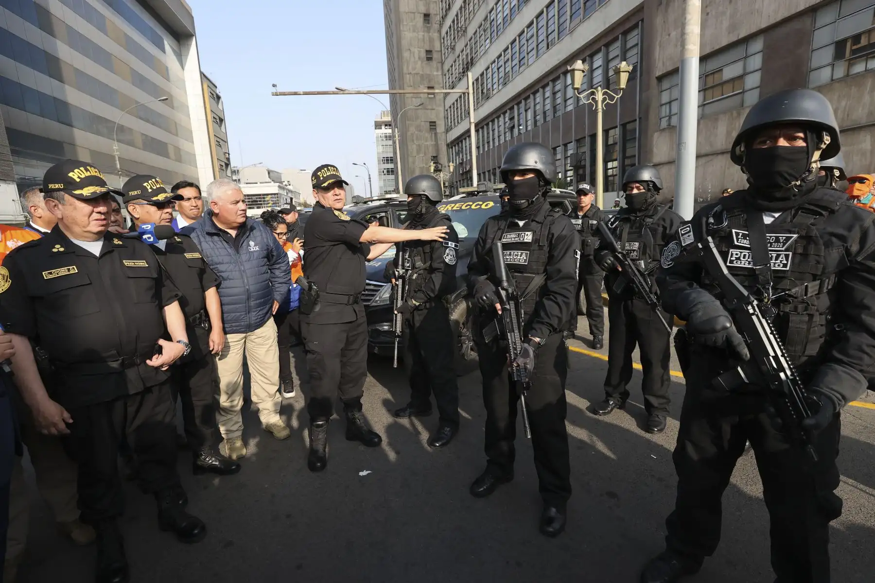 El Comandante General de la Policía Nacional del Perú, Jorge Luis Angulo Tejada, informó sobre la recuperación de espacios públicos y los servicios policiales con unidades especializadas contempladas en "El Plan Navidad y Año Nuevo Seguros 2023”

Foto: ANDINA/Juan Carlos Guzmán Negrini