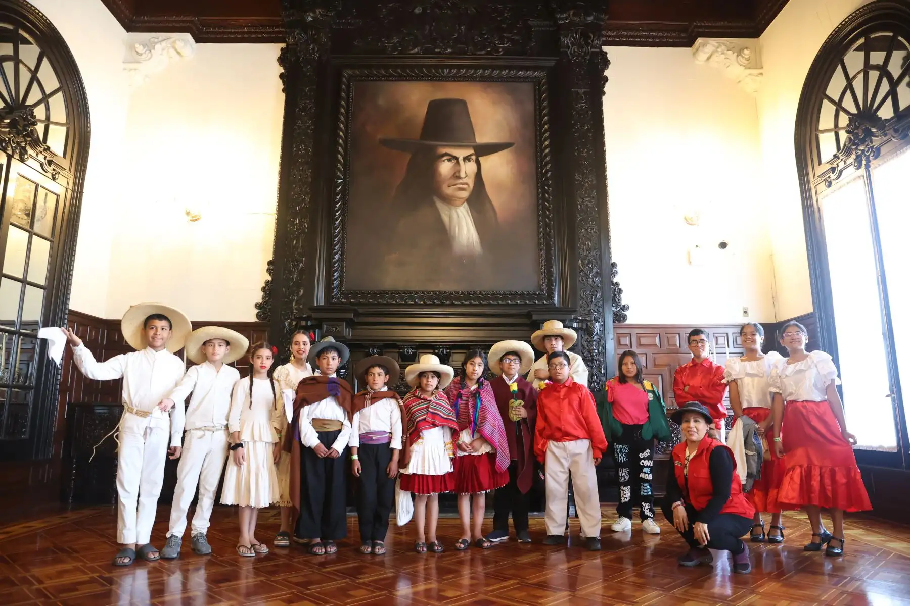Presidenta Dina Boluarte comparte con niños y niñas del programa Tinkuy en Palacio de Gobierno. Foto: ANDINA/ Prensa Presidencia