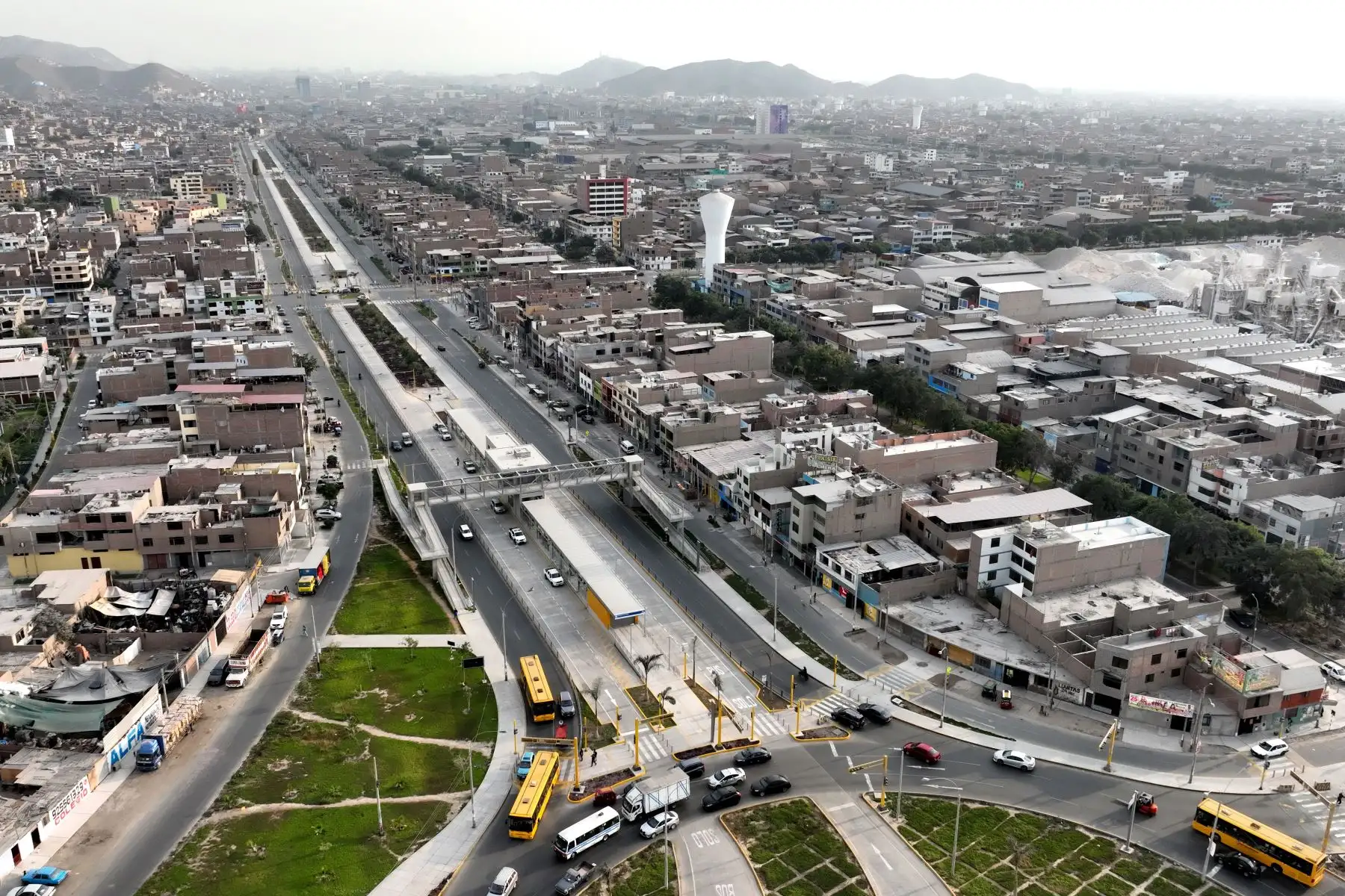 Conoce en esta nota los nuevos servicios expresos que funcionarán con la ampliación norte del Metropolitano. Foto: ANDINA/Daniel Bracamonte