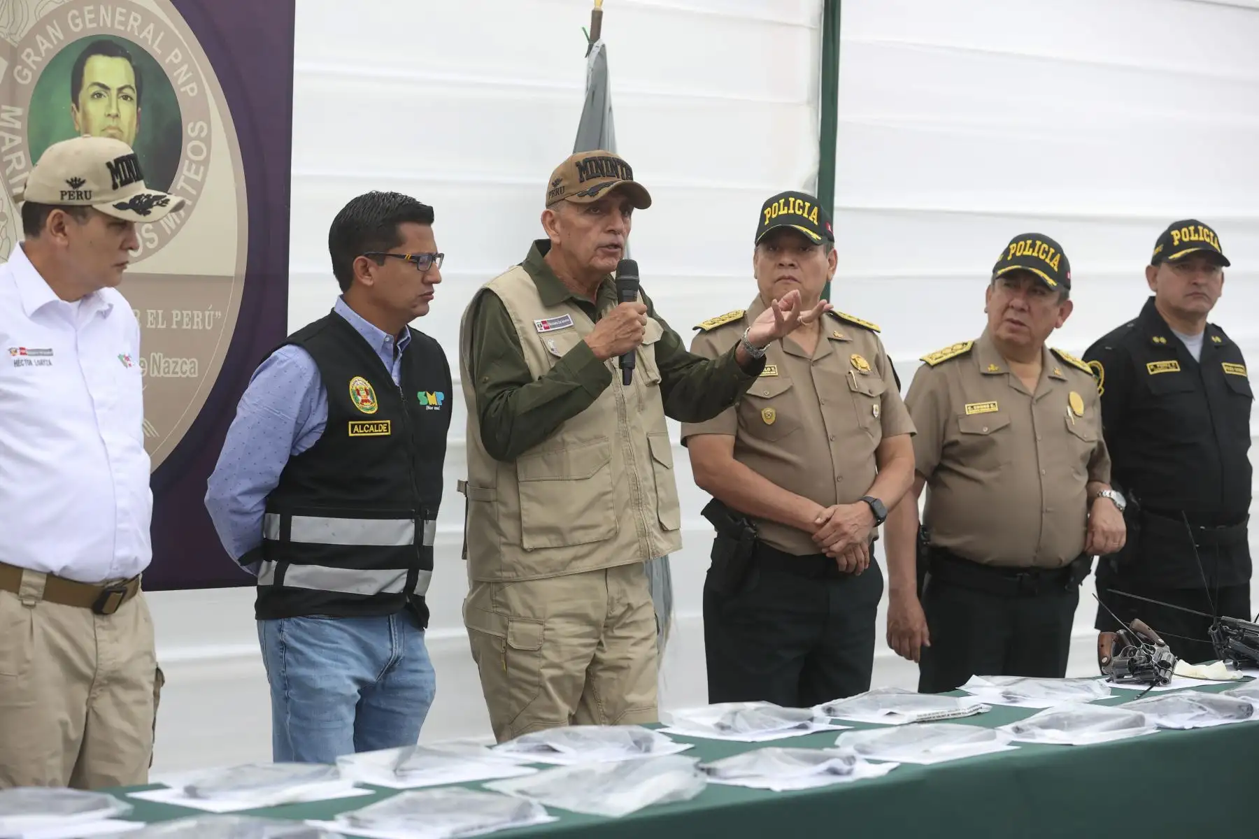Ministro del Interior, Víctor Torres, presentó resultados de los operativos policiales realizados en los últimos 15 días en los distritos declarados en emergencia.

Foto: ANDINA/Juan Carlos Guzmán Negrini