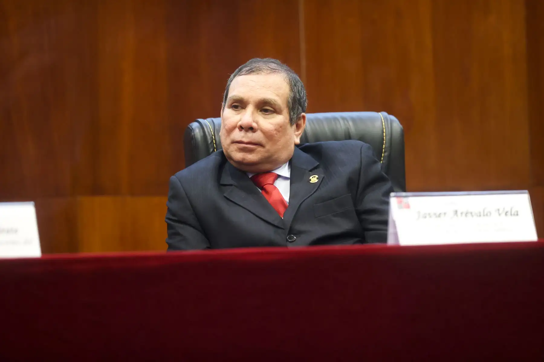 El presidente del Poder Judicial, Javier Arévalo, encabezó la ceremonia por el aniversario de Justicia TV, que además contó con la presencia del ministro de Trabajo, Daniel Maurate y el Director de Medios Periodísticos de Editora Perú, Félix Paz.

Foto: ANDINA/Juan Carlos Guzmán Negrini