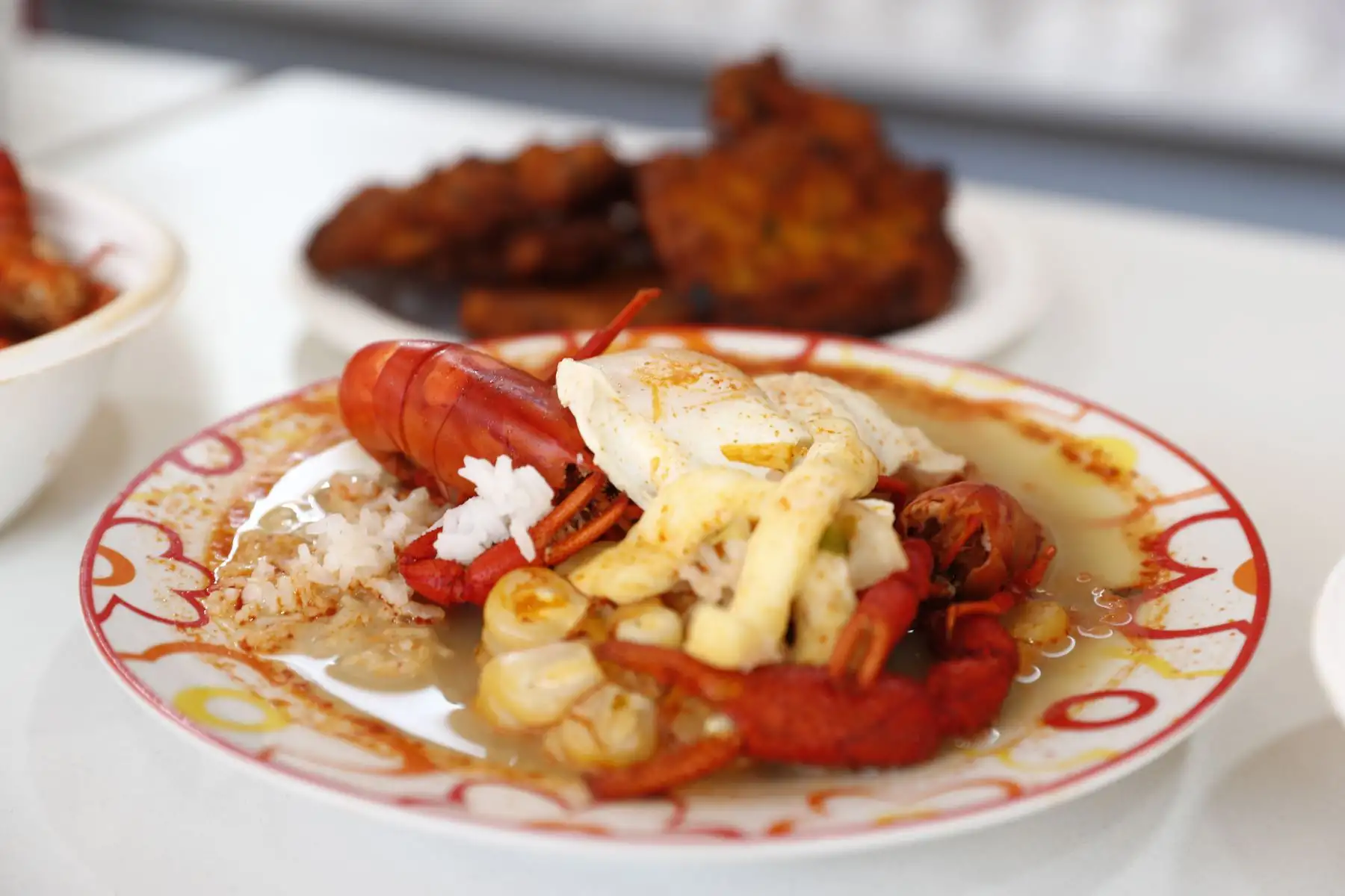 Cauche de queso con camarones, plato bandera de la picantería La Lucila de Arequipa, que también se hizo presente en la feria gastronómica Perú Mucho Gusto Lima 2023. Foto: ANDINA/Daniel Bracamonte