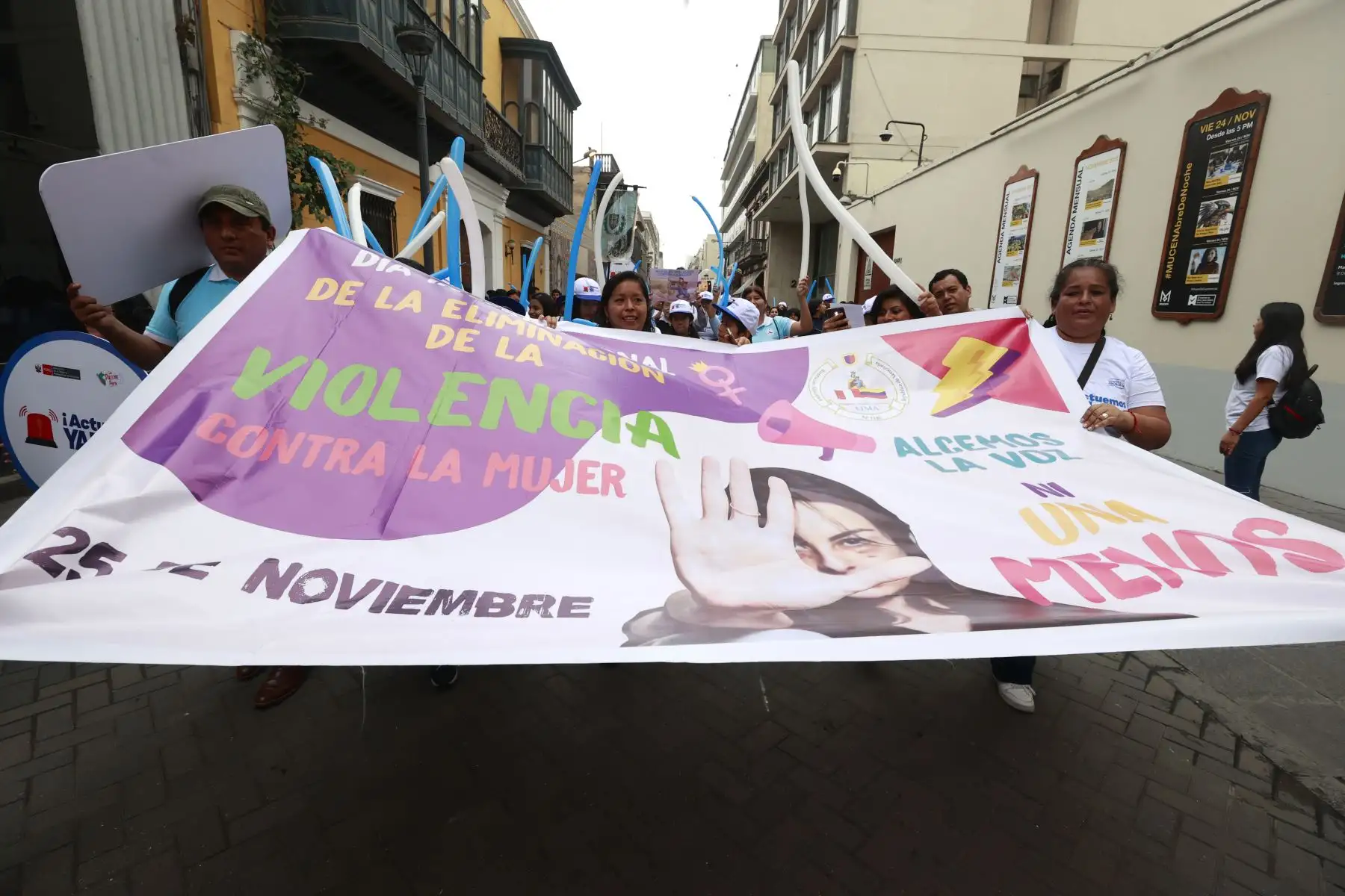 Ministerio de Mujer realiza pasacalle contra la violencia hacia niñas y adolescentes "¡Actuemos YA! Salvemos a las niñas de la violencia sexual". Foto: ANDINA/ Vidal Tarqui