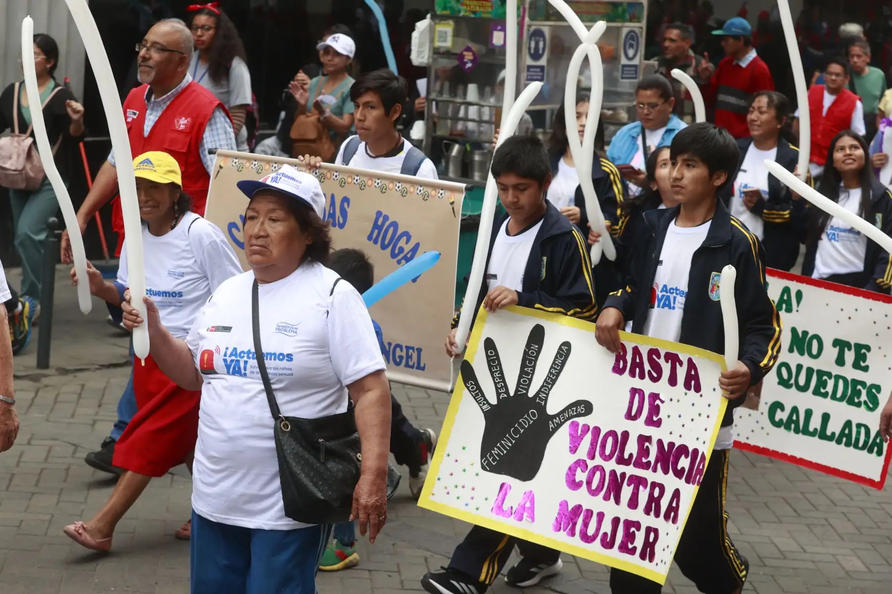 Ministerio de Mujer realiza pasacalle contra la violencia hacia niñas y adolescentes "¡Actuemos YA! Salvemos a las niñas de la violencia sexual". Foto: ANDINA/ Vidal Tarqui