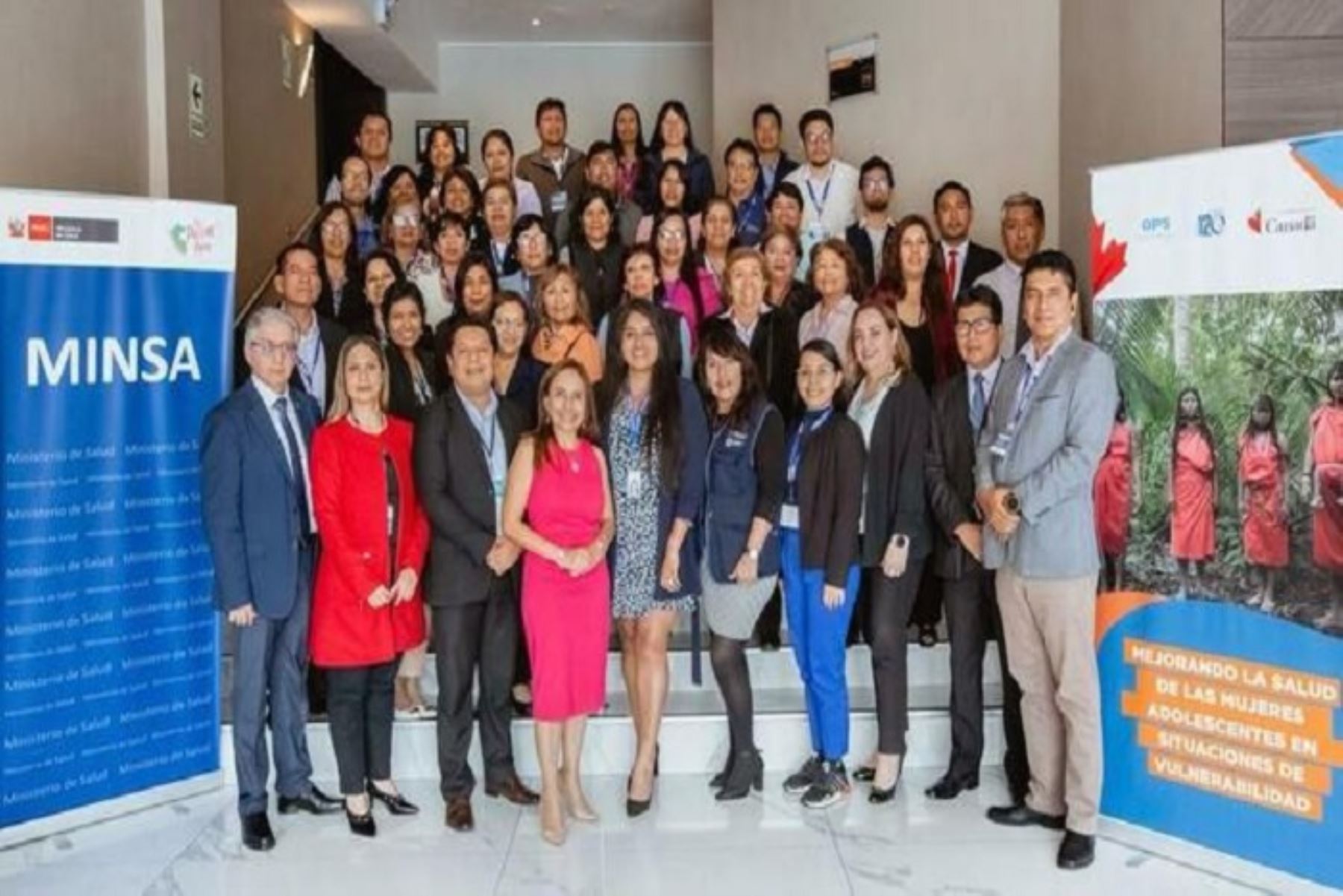 Se reunieron más de 50 profesionales de la salud de 21 regiones, quienes trataron aspectos de interculturalidad en salud, nosrmativas y políticas.