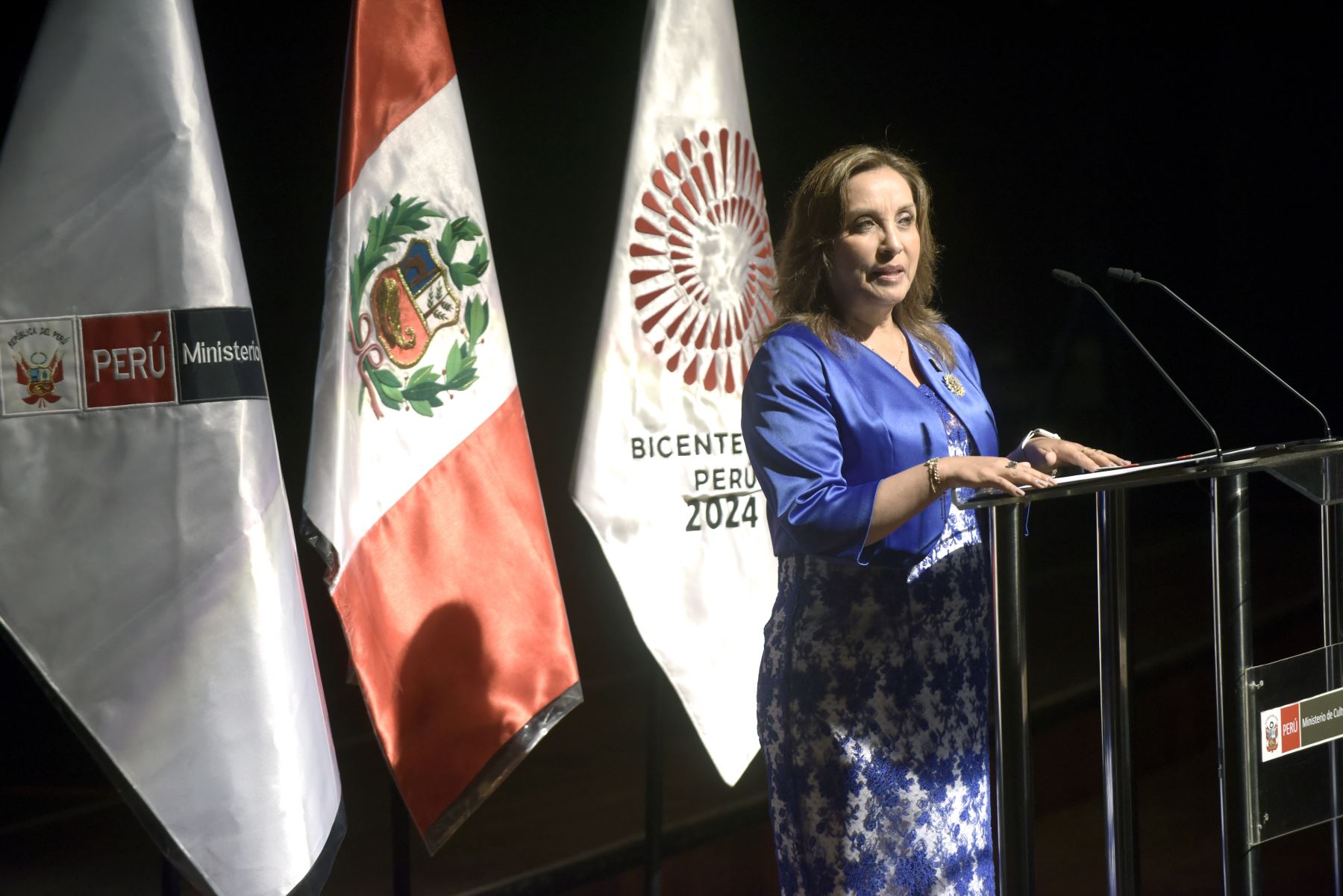 La presidenta Dina Boluarte participó en la ceremonia de lanzamiento del programa de actividades “Bicentenario 2024”. Foto: ANDINA/Prensa Presidencia