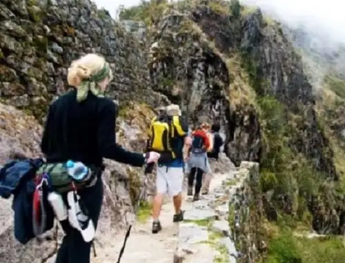 ANDINA/Difusión. Mincul: destaca facilidades a turistas tras mantenimiento a Camino Inca en Machu Picchu