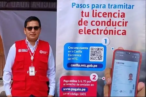 Un total de 500 residentes de los distritos de Coporaque, Yauri, Pallpata, Espinar y centros poblados cercanos fueron orientados sobre el trámite para obtener el brevete digital,