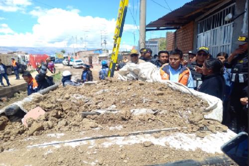 Alcalde de Huancayo llevó ayuda humanitaria para damnificados por lluvia torrencial