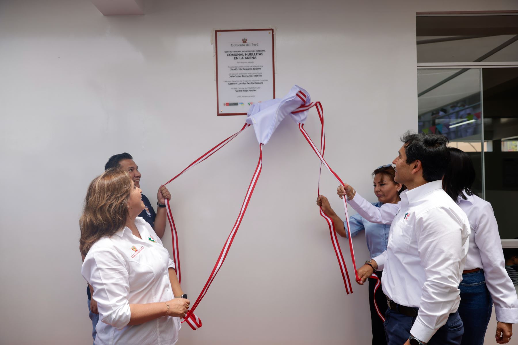La presidenta Dina Boluarte participó en la inauguración del Centro Infantil de Atención Integral Comunal Huellitas en la Arena en Villa el Salvador. Foto: Prensa Presidencia