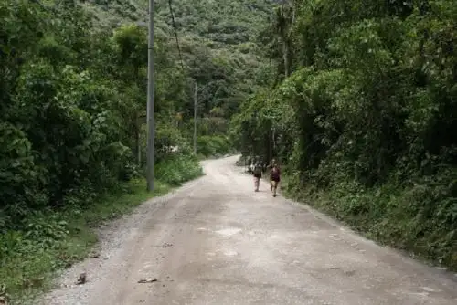Decenas de turistas que optaron por ingresar al parque arqueológico de Machu Picchu  quedadoron varados y afectados.