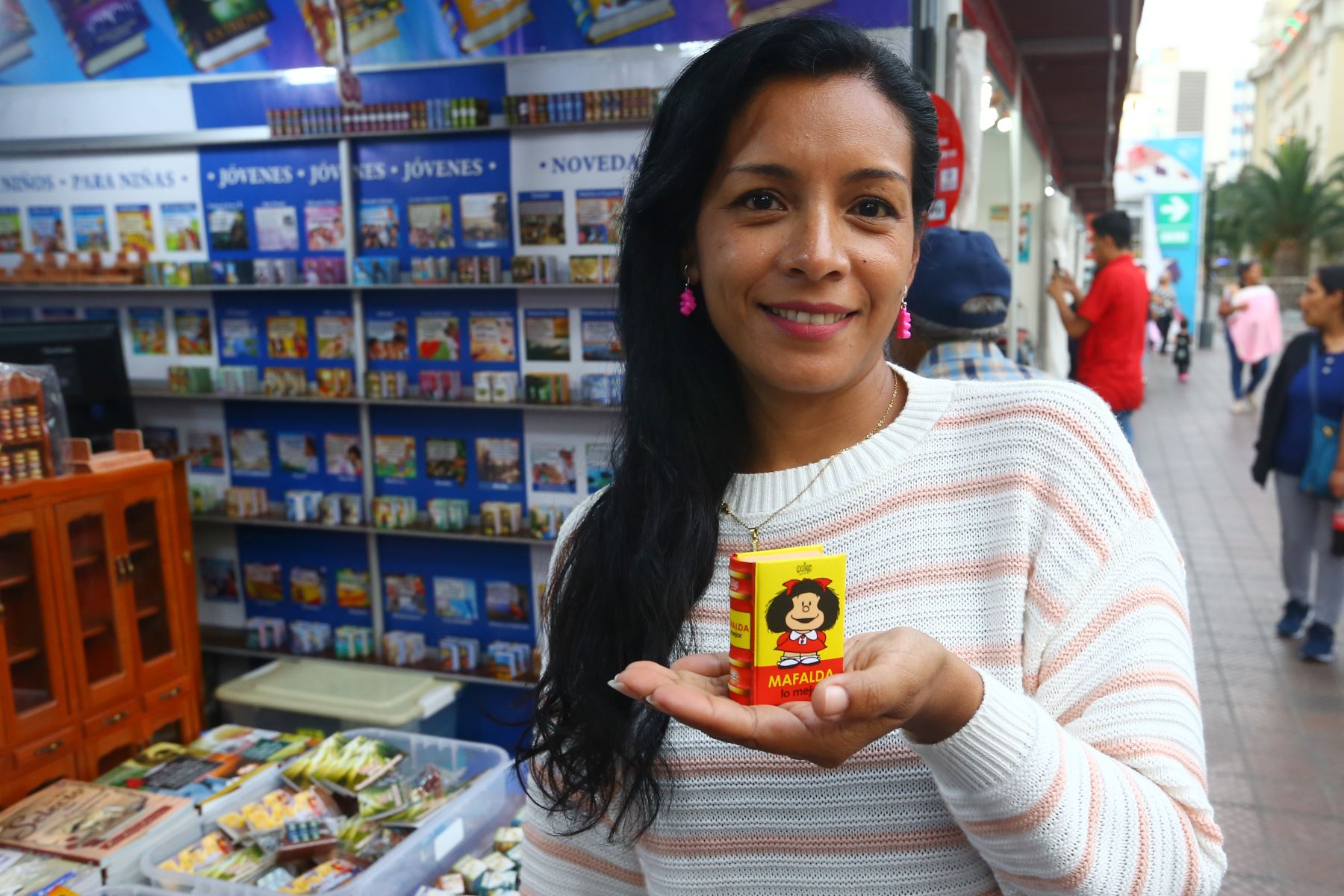 Editora Perú participa en la edición 44°  de la Feria del Libro Ricardo Palma en Miraflores. Esta edición 44 contará con más de 300 actividades culturales para niños, adolescentes y adultos. 
Foto: ANDINA/ Eddy Ramos