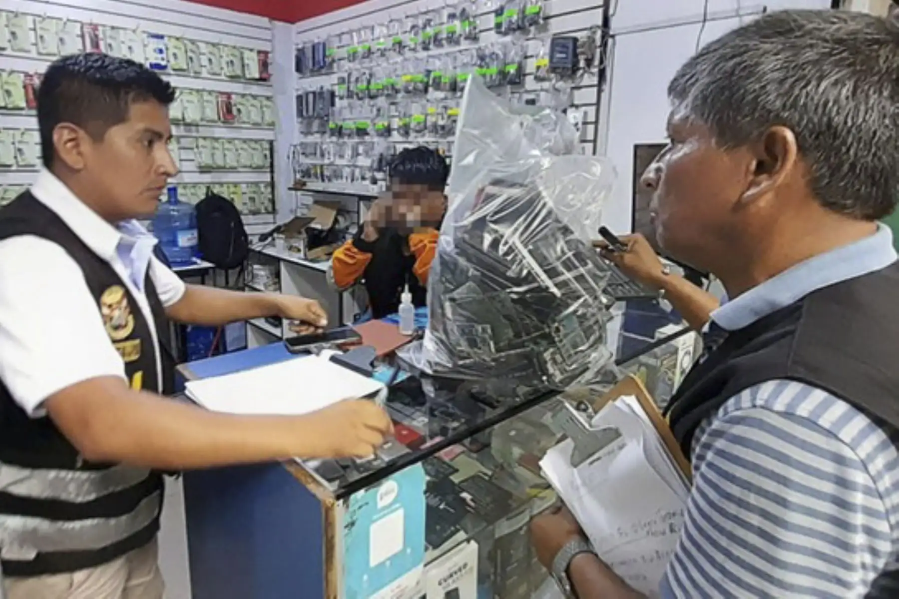 Con esta norma se deja en claro que el robo de celulares ahora es considerado por la justicia como un robo agravado. Foto: ANDINA/Difusión
