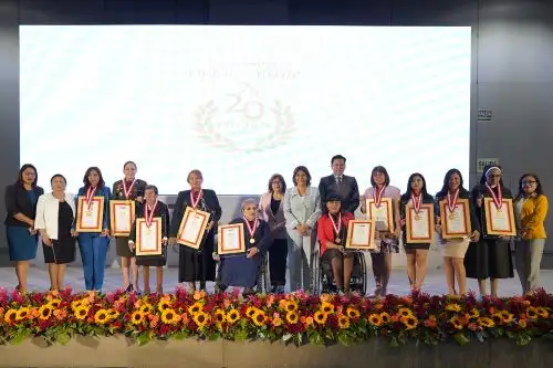 A la fecha han sido condecoradas más de 400 lideresas a nivel nacional, en diferentes ámbitos de la vida social, cultural, económica y política del país.  Foto: ANDINA/Difusión