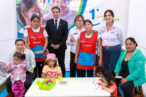 La campaña “¡Para que nadie se quede atrás!” del Midis tiene como objetivo asegurar el desarrollo infantil temprano. Foto: MIDIS/Difusión.