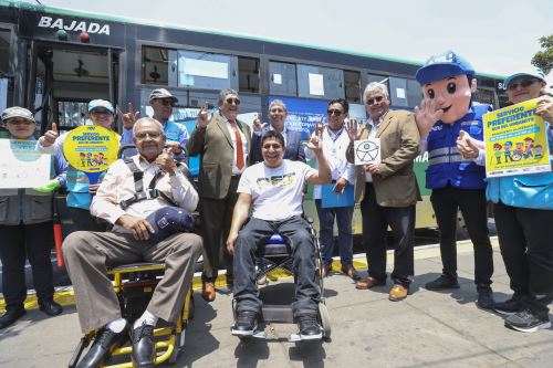 Presentación de los nuevos paraderos inclusivos instalados en el Cercado de Lima y La Victoria