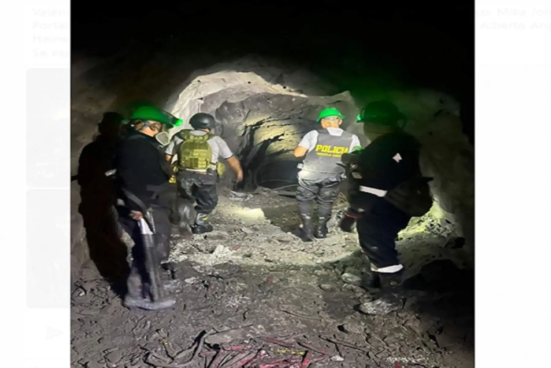 Colegio de Ingenieros rinde homenaje a las 10 víctimas en Pataz, en La Libertad, que murieron a causa de bandas criminales vinculadas a la minería ilegal.  ANDINA/Difusión