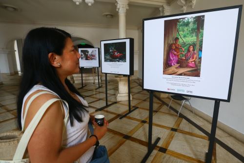 12 fotos finalistas se exhiben  en concurso fotográfico de Expocafé Perú 2023