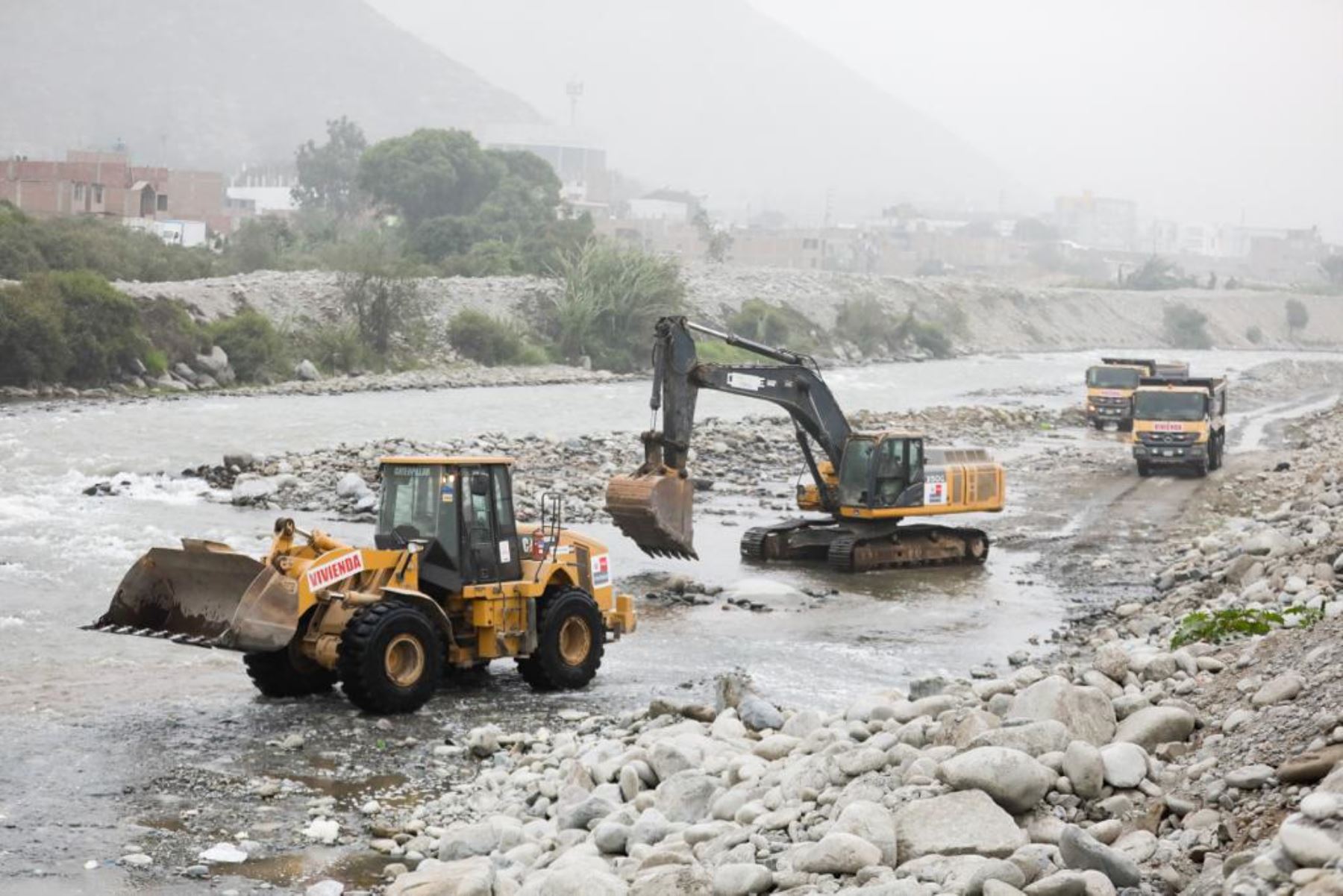 MVCS culmina 12 intervenciones preventivas de limpieza y descolmatación del río Rímac. Foto: ANDINA/Difusión.