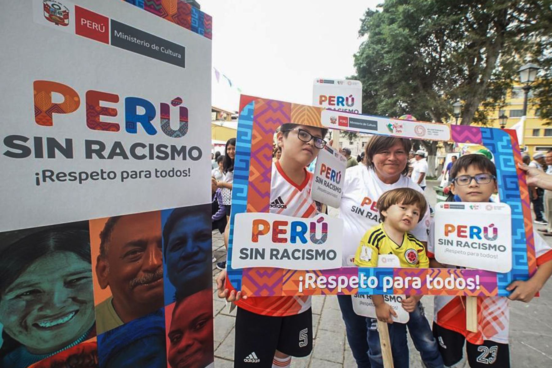 El Ministerio de Cultura inicia desde hoy la campaña "El racismo no es de hermanos", para visibilizar a la discriminación étnico–racial, como una problemática que afecta el desarrollo integral de las peruanas y peruanos.
Foto: Mincul
