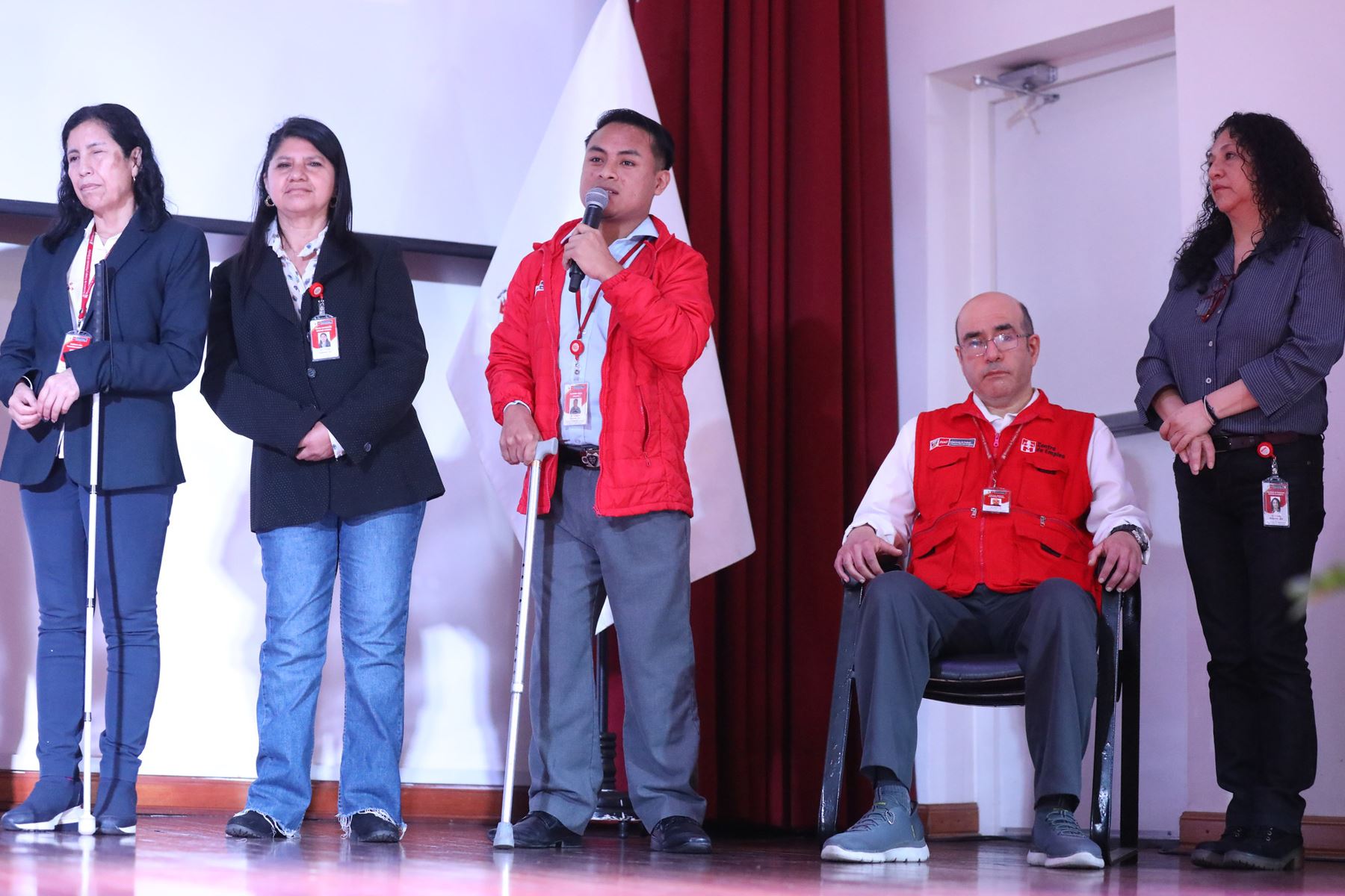 Ministro de Trabajo y Promoción del Empleo, ,Daniel Maurate, participa en la  ceremonia por el Día Internacional de la Persona con Discapacidad.
Foto: MTPE