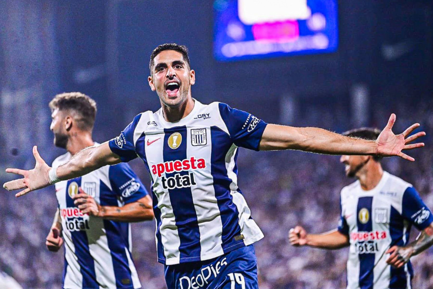 El club Alianza Lima agradeció a Pablo Sabbag por su entrega y le deseó éxitos en sus próximos proyectos. Foto: Twitter