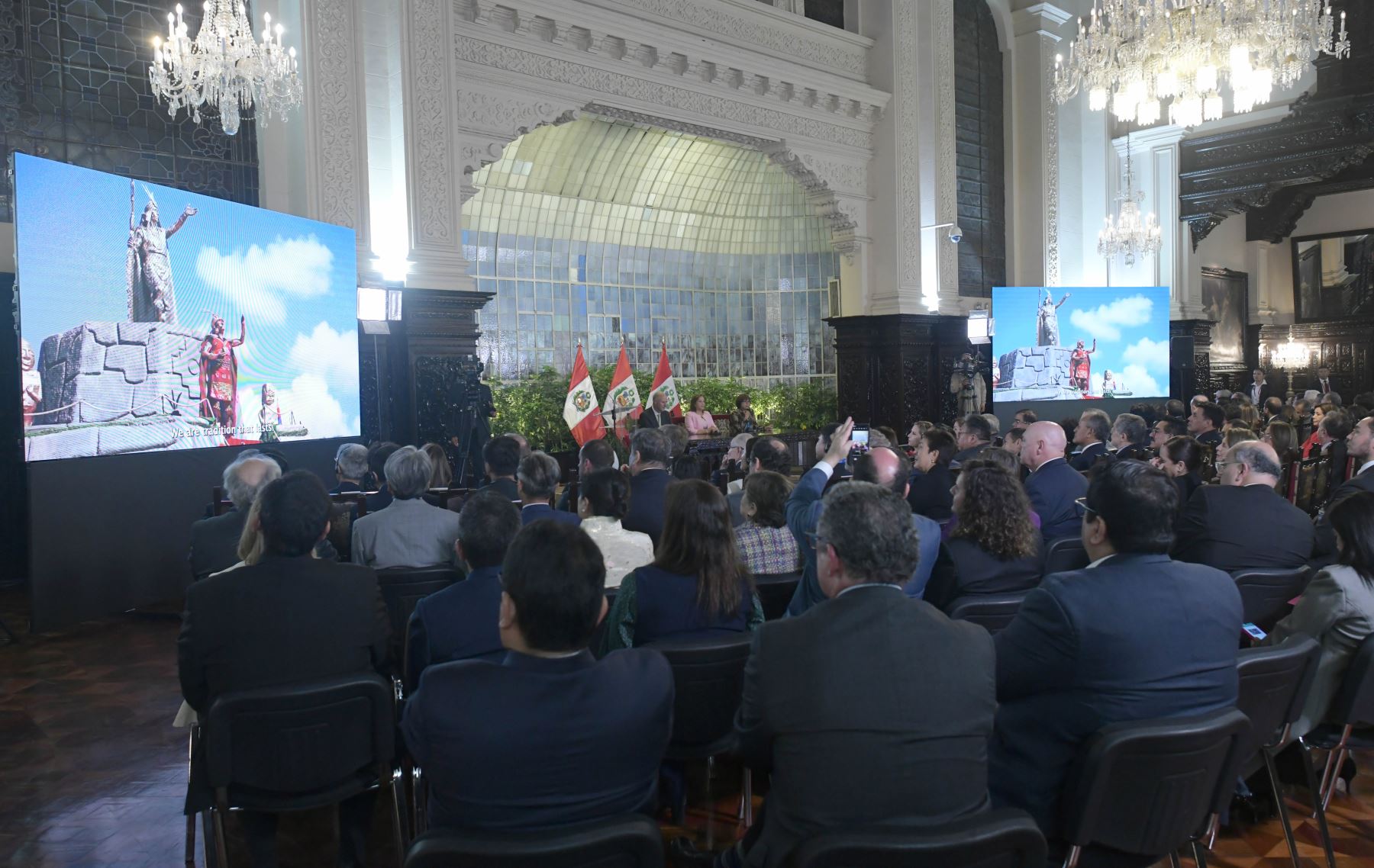 Presidenta Dina Boluarte participa en la ceremonia de lanzamiento de APEC Perú 2024 Foto: ANDINA/Prensa Presidencia
