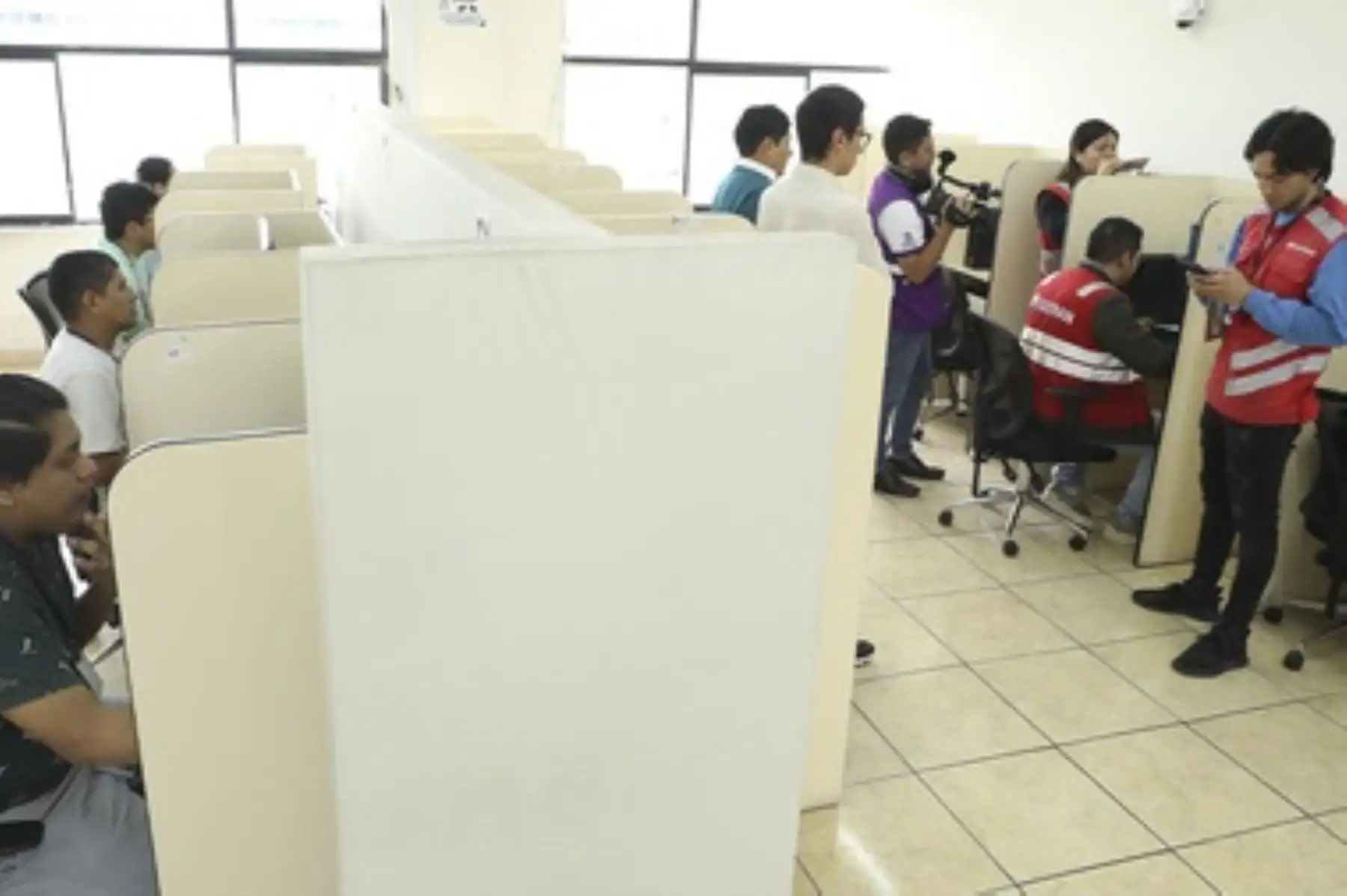 Sutran detectó irregularidades en el cumplimiento de la normativa que regula el sistema de emisión de licencias de conducir. Foto: Cortesía