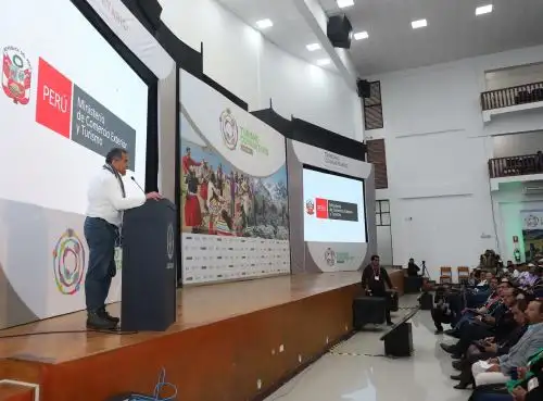 Ministro de Comercio Exterior y Turismo, Juan Carlos Mathews inauguró en Chachapoyas el XII Encuentro Nacional de Turismo Comunitario.