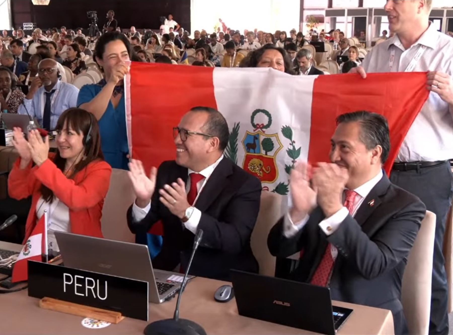 Un momento bastante emotivo vivió la delegación peruana que asistió a la cita de la Unesco donde se anunció la declaración que reconoce al ceviche como Patrimonio Cultural Inmaterial de la Humanidad.