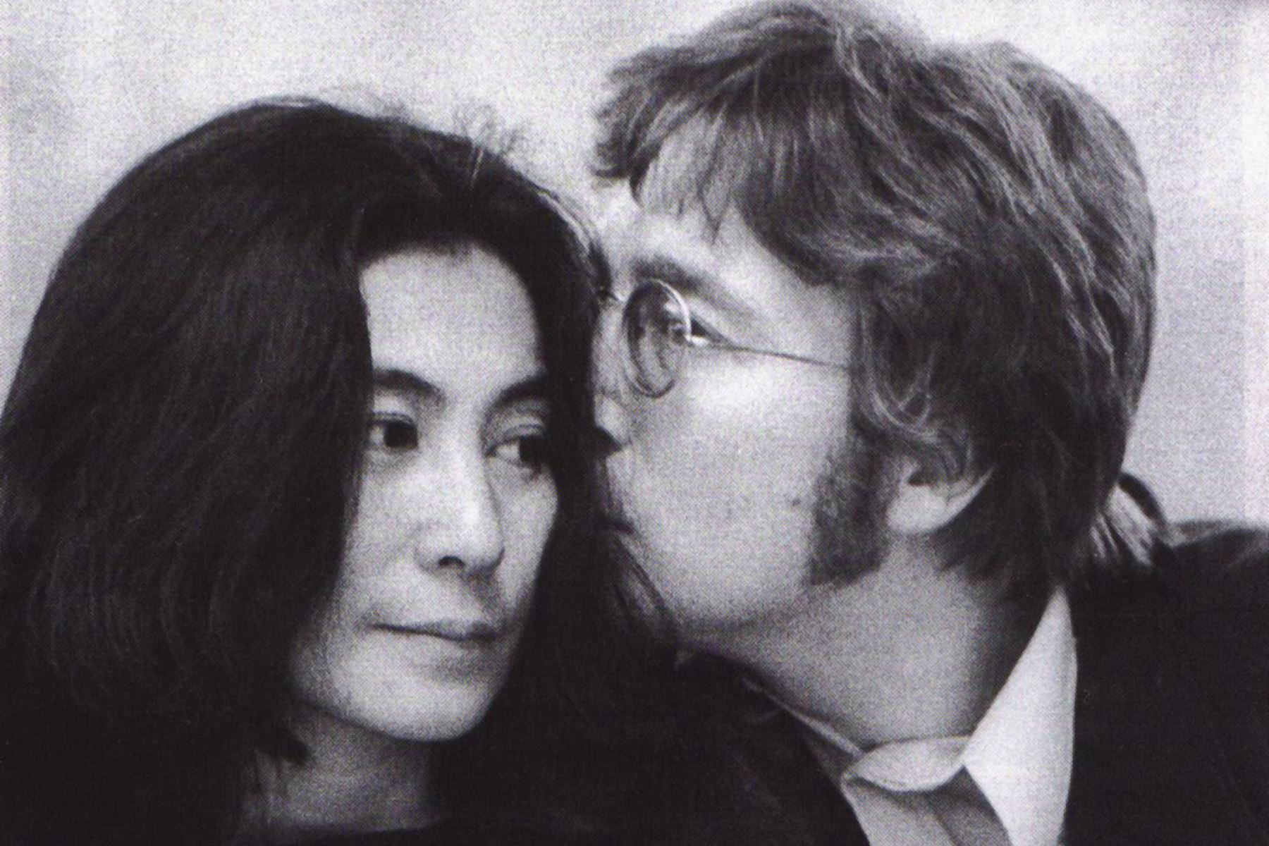 John Lennon y su esposa Yoko Ono 

Foto:Internet/Medios