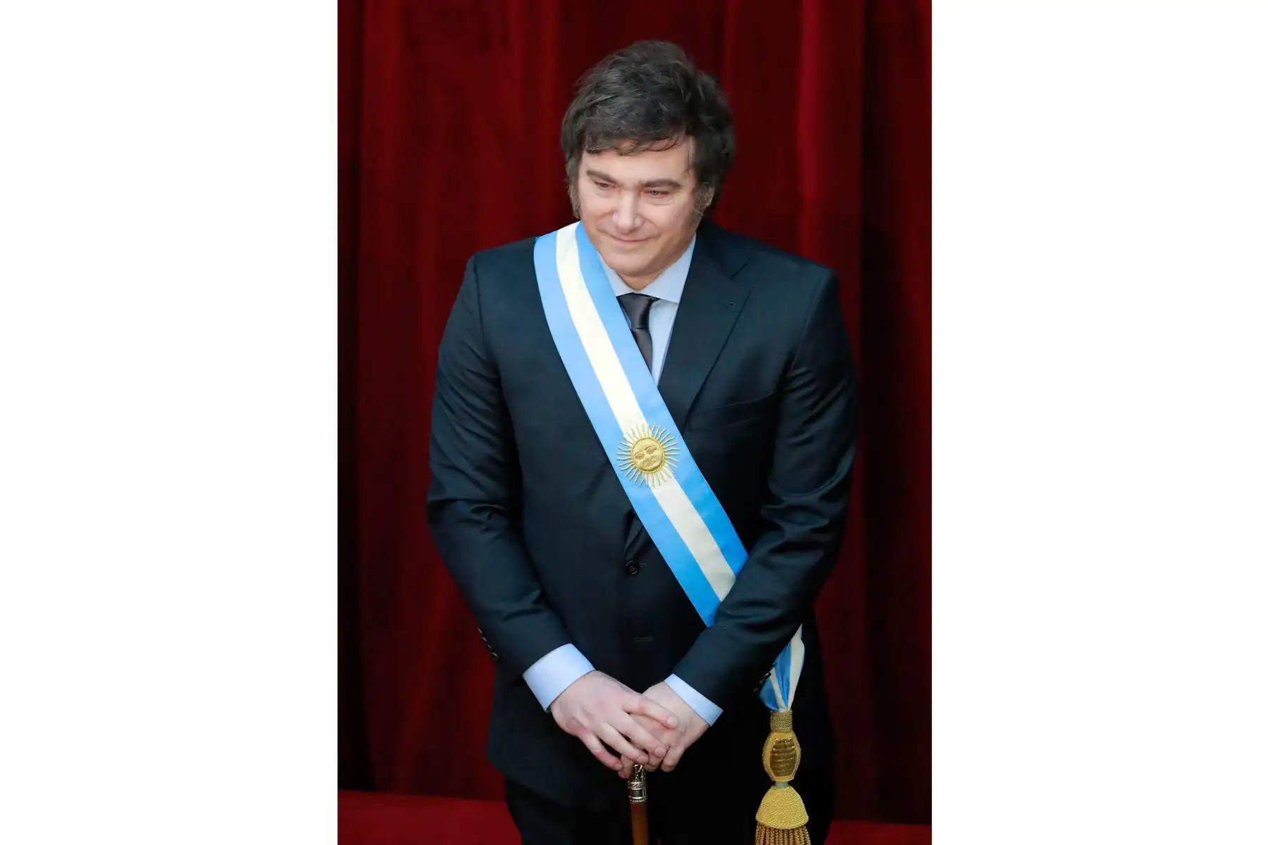 Javier Milei juró este domingo como nuevo presidente de Argentina en el Congreso de la Nación, en Buenos Aires, por el período 2023-2027. Foto: EFE