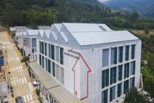 El nuevo centro de salud beneficiará a aproximadamente 10,000 habitantes del Alto Piura y zonas aledañas.