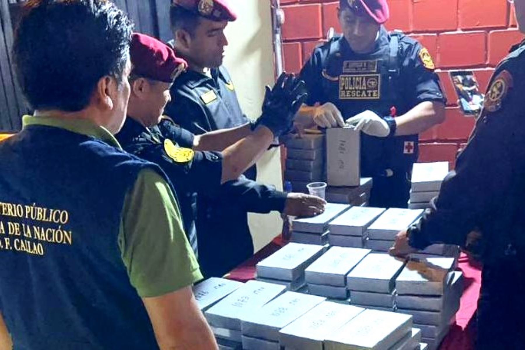 Callao: incautan más de 100 kilos de droga que eran trasladados en un taxi. Foto: ANDINA/Difusión.