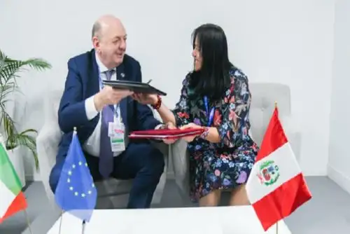 Ambos países hoy se ven beneficiados y se consolidan como líderes en la acción climática, en el marco de la Cumbre, destacó la ministra Albina Ruiz.