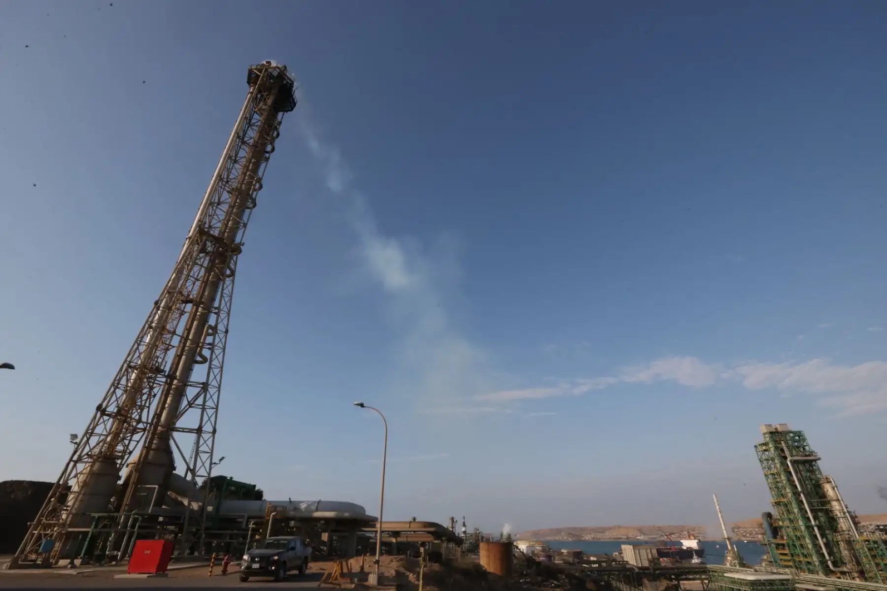 La producción petrolera de Petroperú en la Refinería de Talara en los Lotes I, IV y Z-69, se elevó a 7,200 barriles diarios en noviembre de 2023, informó el presidente de la empresa estatal, Pedro Chira.
Foto: ANDINA/Juan Carlos Guzmán