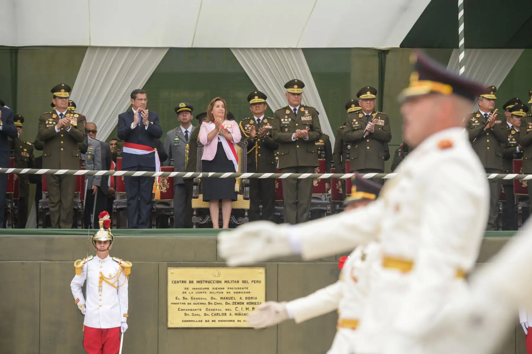 Presidenta de la república, Dina Boluarte, participó en la ceremonia de graduación de alféreces y subtenientes de la Escuela Militar de Chorrillos. Foto: ANDINA/Prensa Presidencia