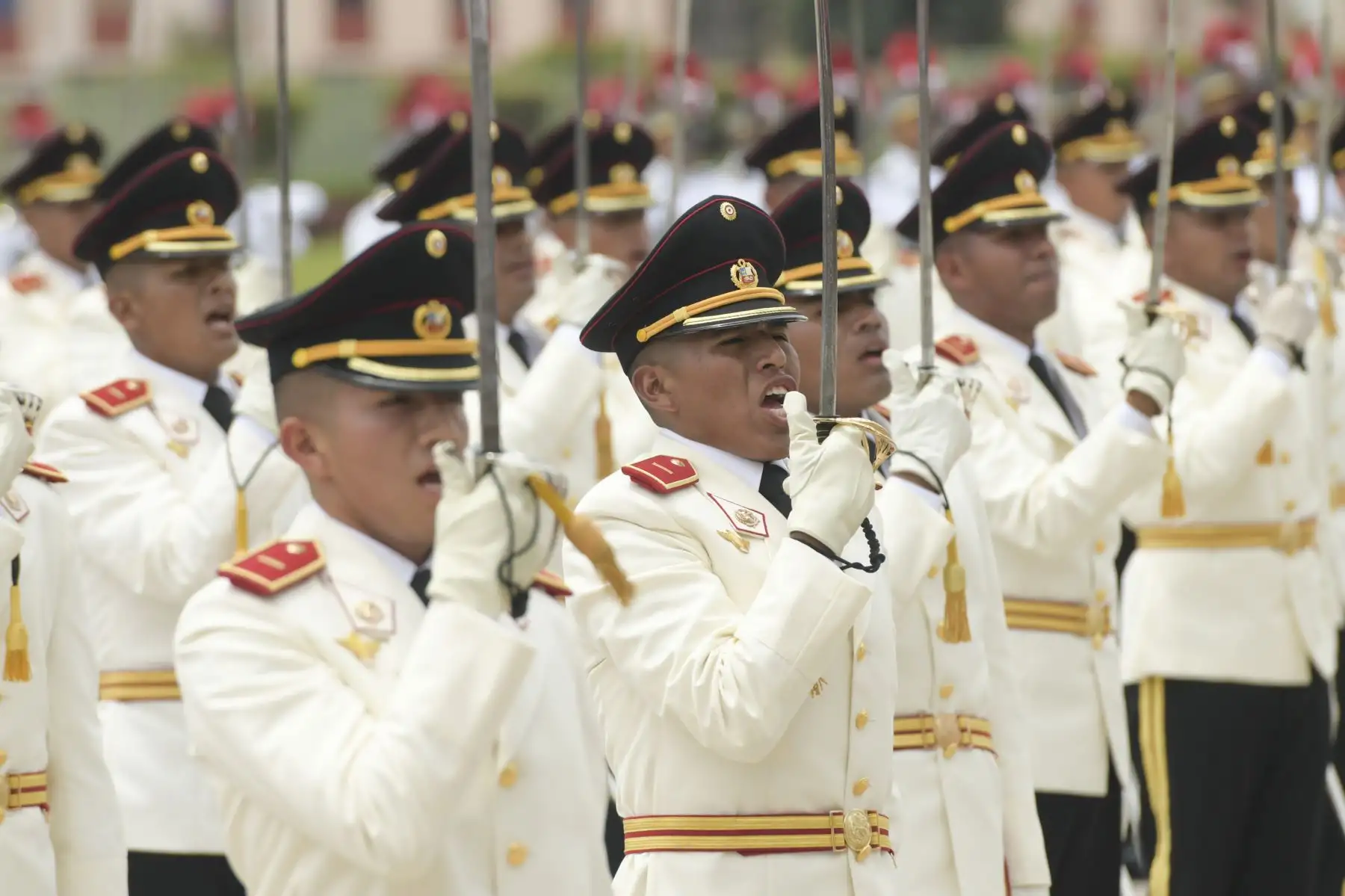 Presidenta de la república, Dina Boluarte, participó en la ceremonia de graduación de alféreces y subtenientes de la Escuela Militar de Chorrillos. Foto: ANDINA/Prensa Presidencia
