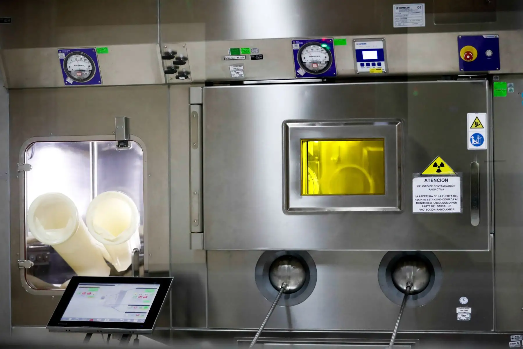 Esta es la Planta de Producción de Radioisótopos del Instituto Peruano de Energía Nuclear, que trabaja en conjunto con la Central Nuclear del Perú "Racso" con material radioactivo para la producción de medicamentos orientados al tratamiento del cáncer, principalmente el yodo 131. Foto: ANDINA/Daniel Bracamonte