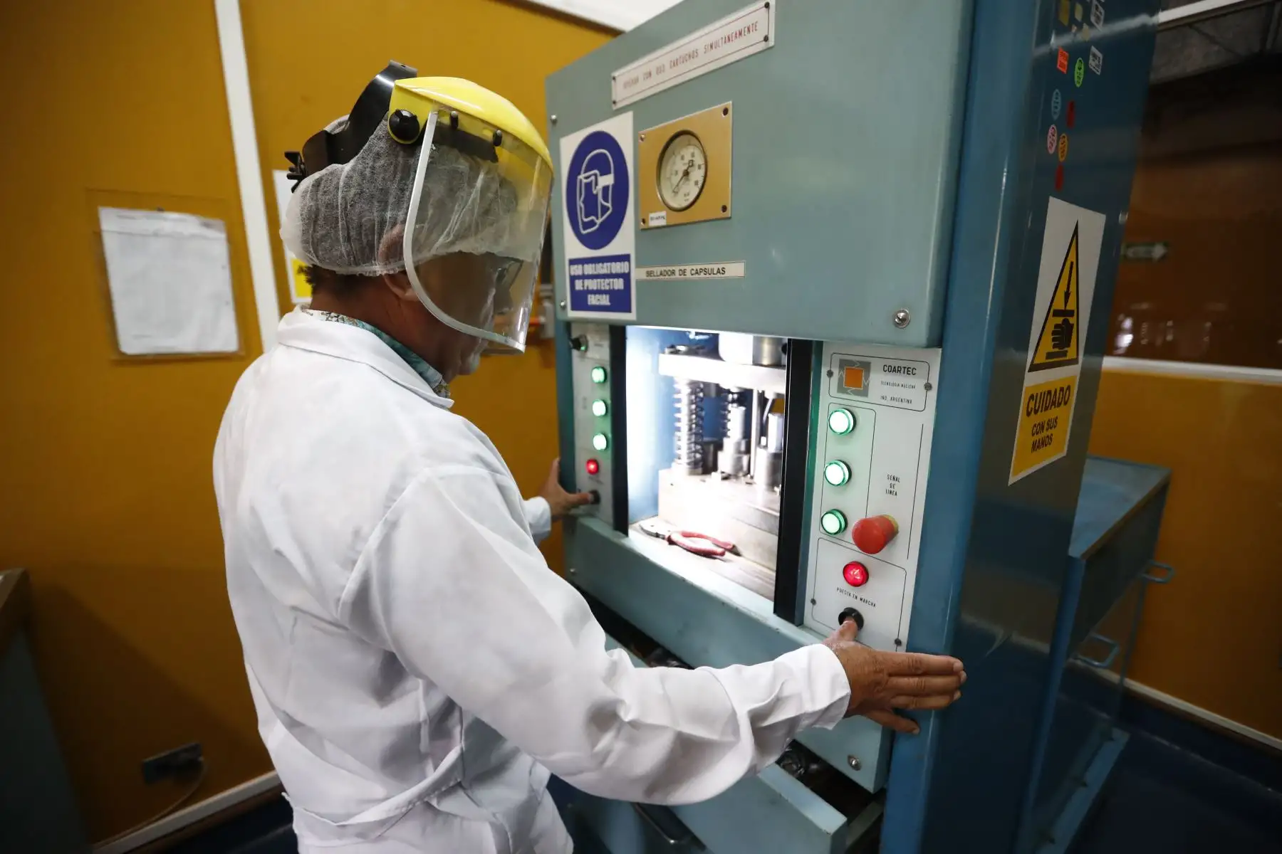 Esta es la Planta de Producción de Radioisótopos del Instituto Peruano de Energía Nuclear, que trabaja en conjunto con la Central Nuclear del Perú "Racso" con material radioactivo para la producción de medicamentos orientados al tratamiento del cáncer, principalmente el yodo 131. Foto: ANDINA/Daniel Bracamonte