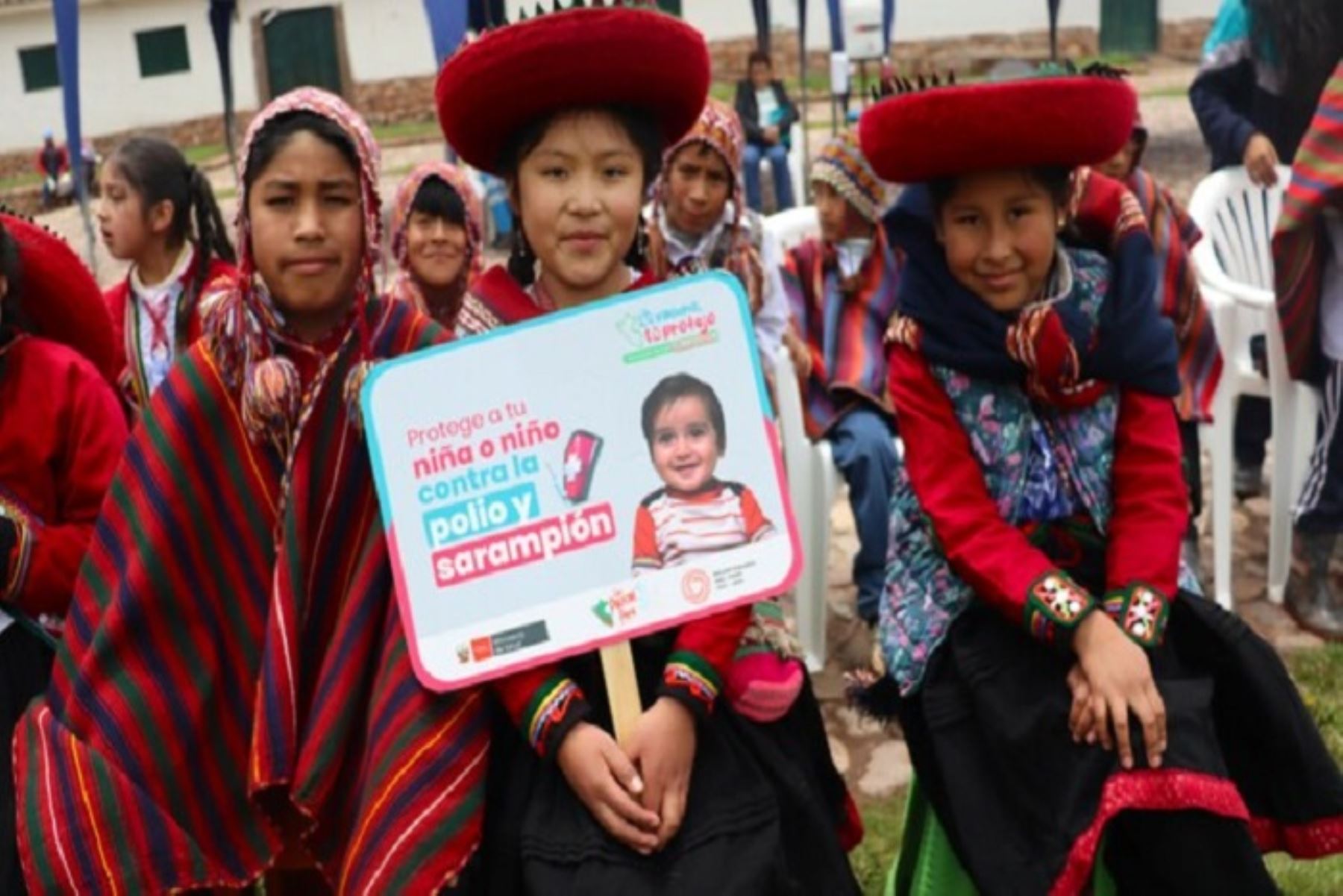 Cusco:100 brigadas de vacunación salen a proteger a la población en intensa campaña
