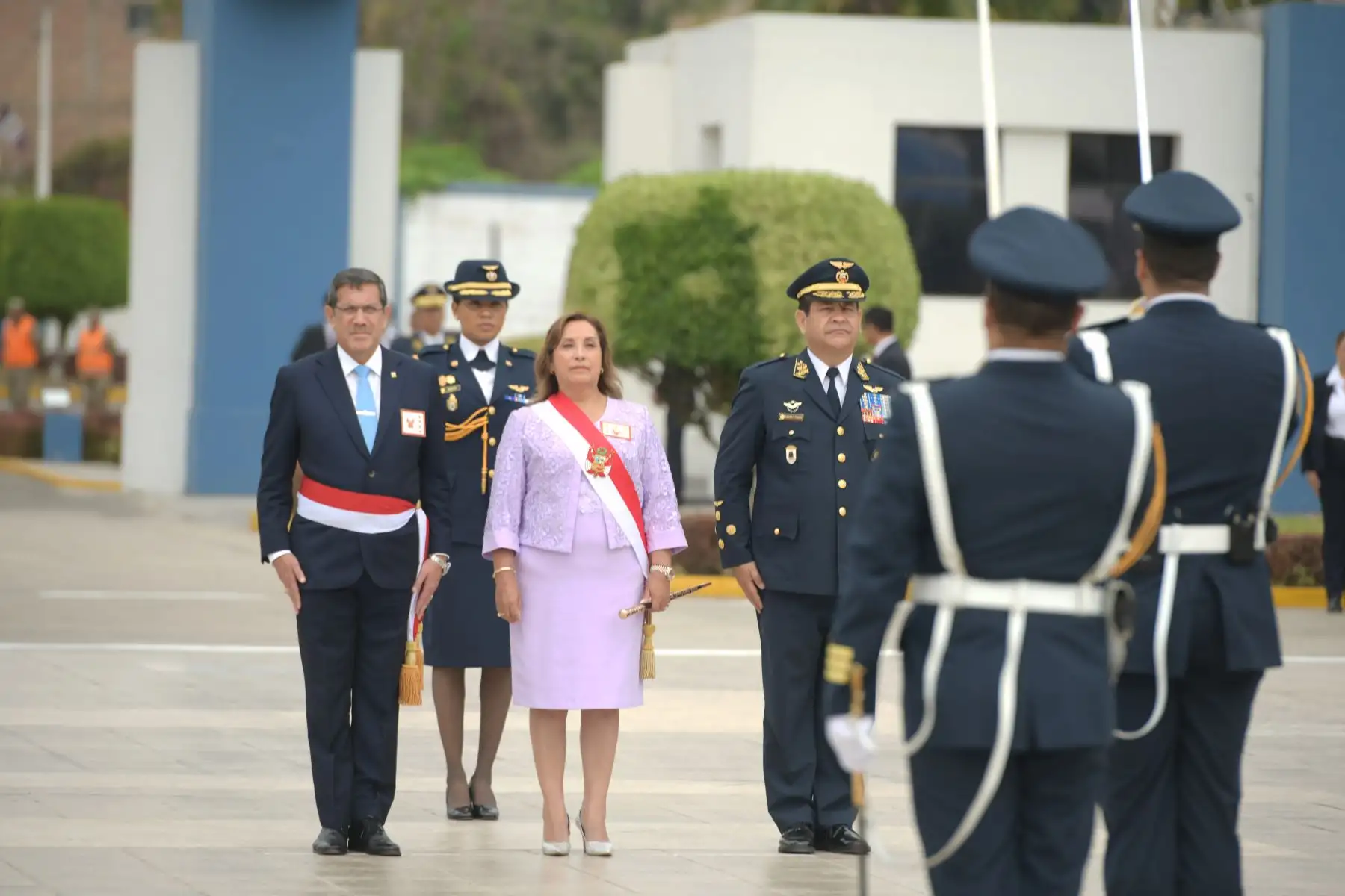 Presidenta Dina Boluarte participa en la ceremonia de clausura del año académico 2023 de la Escuela de Oficiales de la FAP. Foto: ANDINA/ Prensa Presidencia