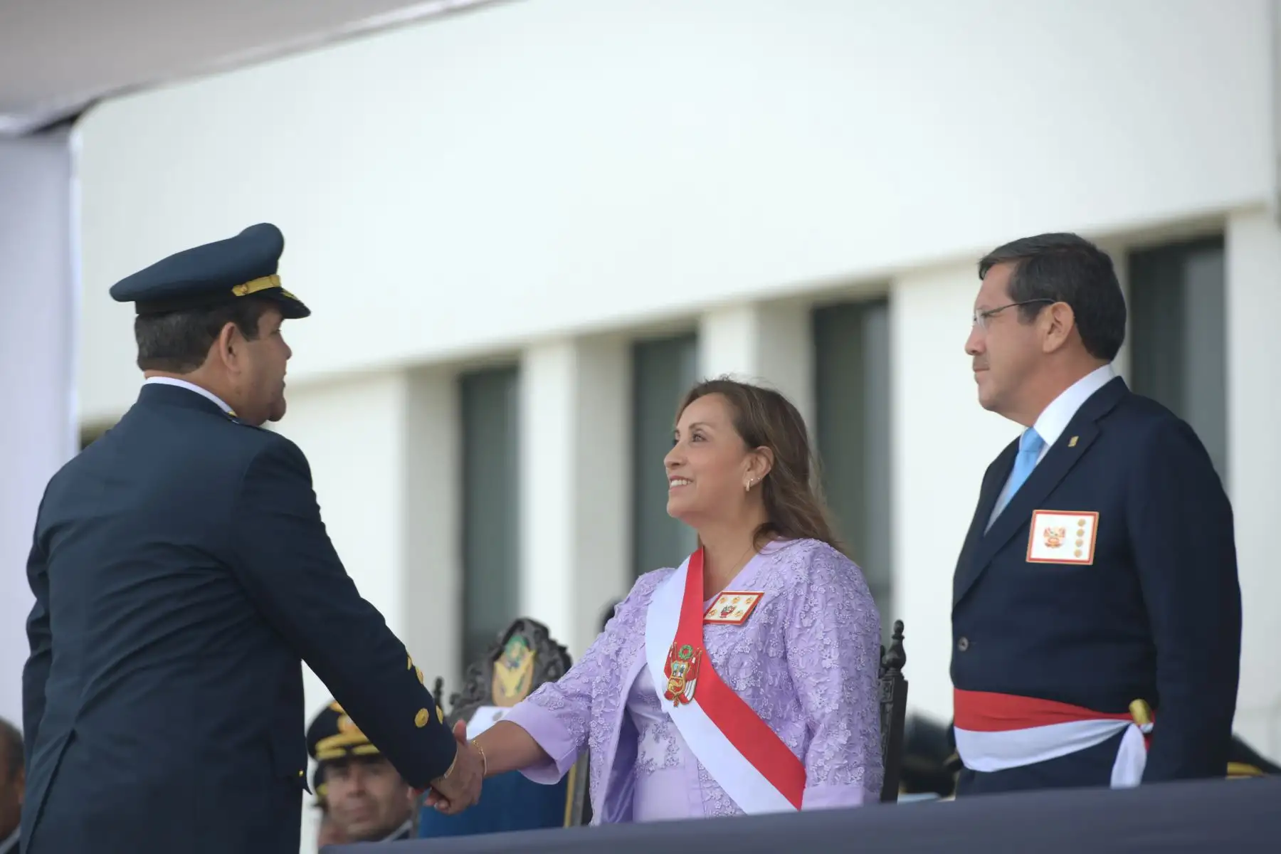 Presidenta Dina Boluarte participa en la ceremonia de clausura del año académico 2023 de la Escuela de Oficiales de la FAP. Foto: ANDINA/ Prensa Presidencia