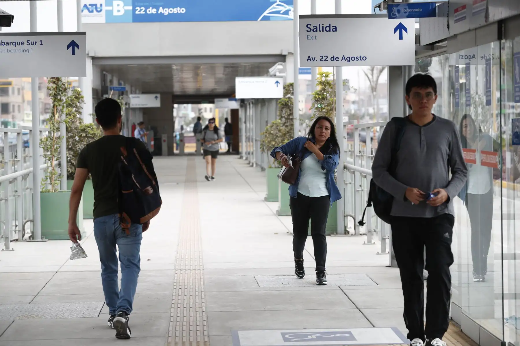 Las nuevas estaciones del Metropolitano, que entraron en funciones con la ampliación del servicio en Lima Norte, son Universidad, 22 de agosto, Andrés Belaunde y Los Incas, que incluyen un recorrido de 7.4 kilómetros. Foto: ANDINA/Daniel Bracamonte